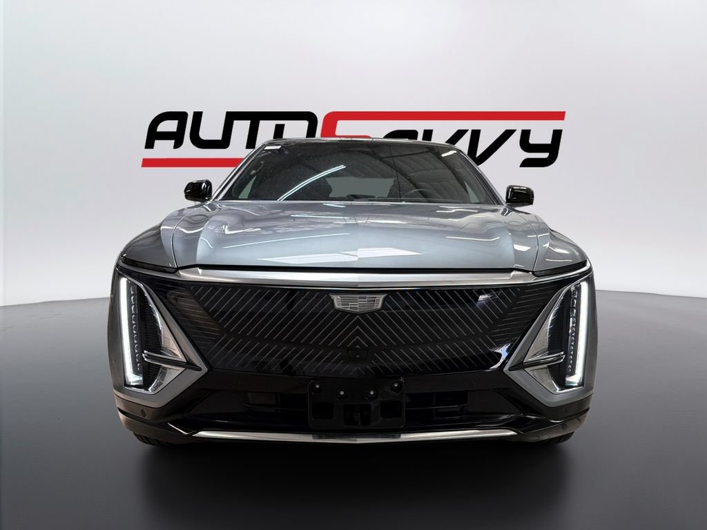 Used 2025 Cadillac Lyriq Luxury RWD image 2