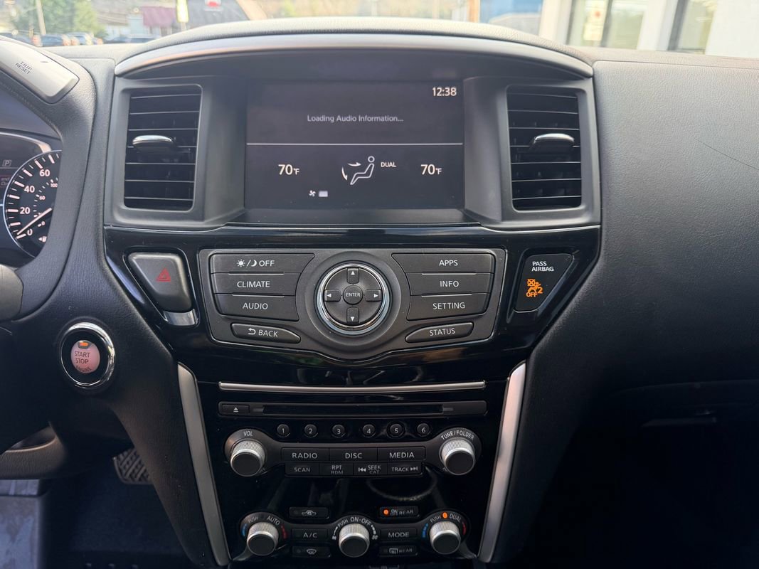 Used 2018 Nissan Pathfinder S image 22