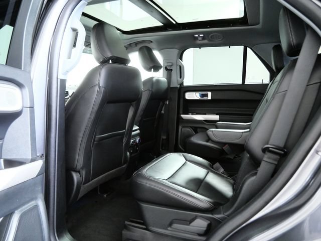 Certified 2023 Ford Explorer Limited w/ Limited Technology Package AWD/4WD image 13
