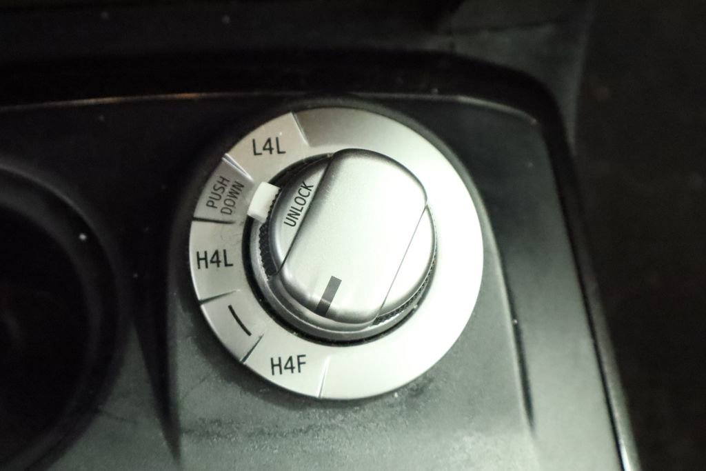 Used 2019 Toyota 4Runner Limited AWD/4WD image 33