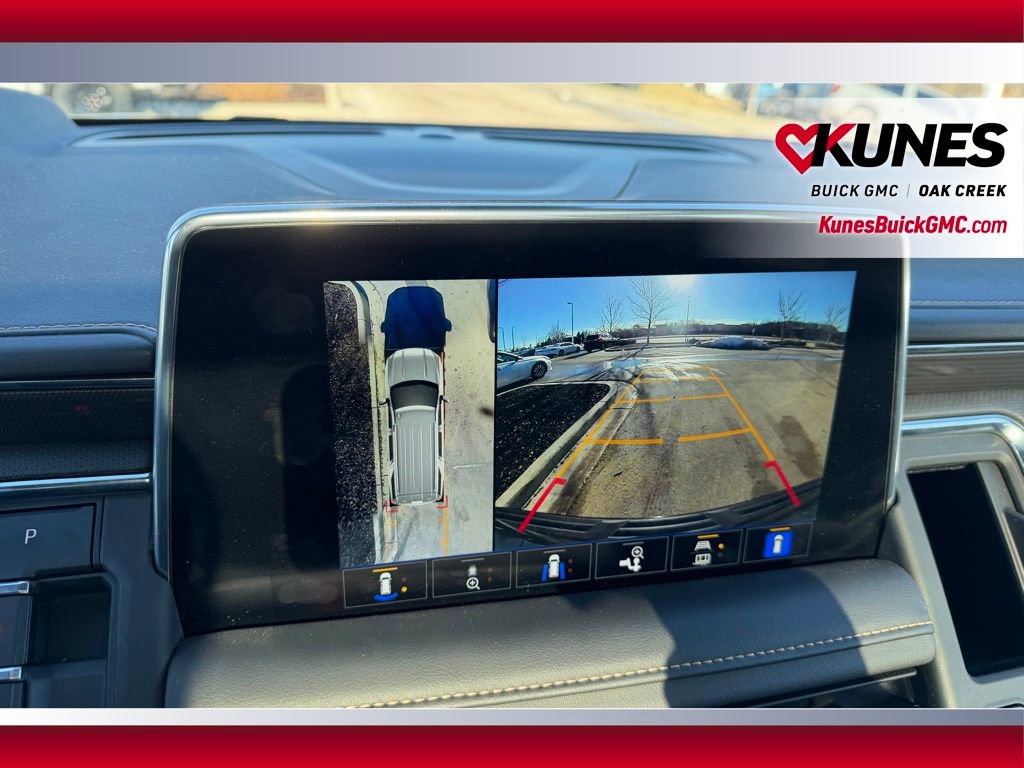 Used 2023 GMC Yukon XL AT4 image 34