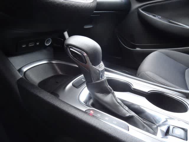 Used 2023 Chevrolet Malibu LT FWD image 26