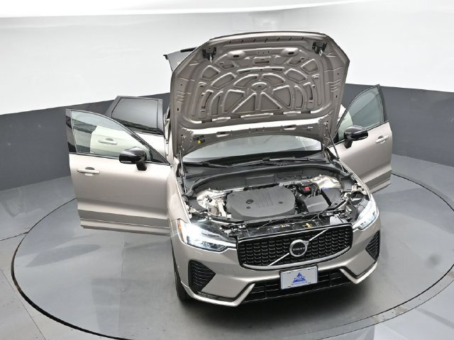 Used 2024 Volvo XC60 B5 Plus w/ Climate Package AWD/4WD image 49