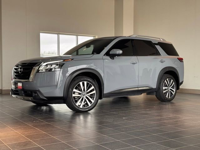 Used 2022 Nissan Pathfinder Platinum w/ Cargo Package image 60