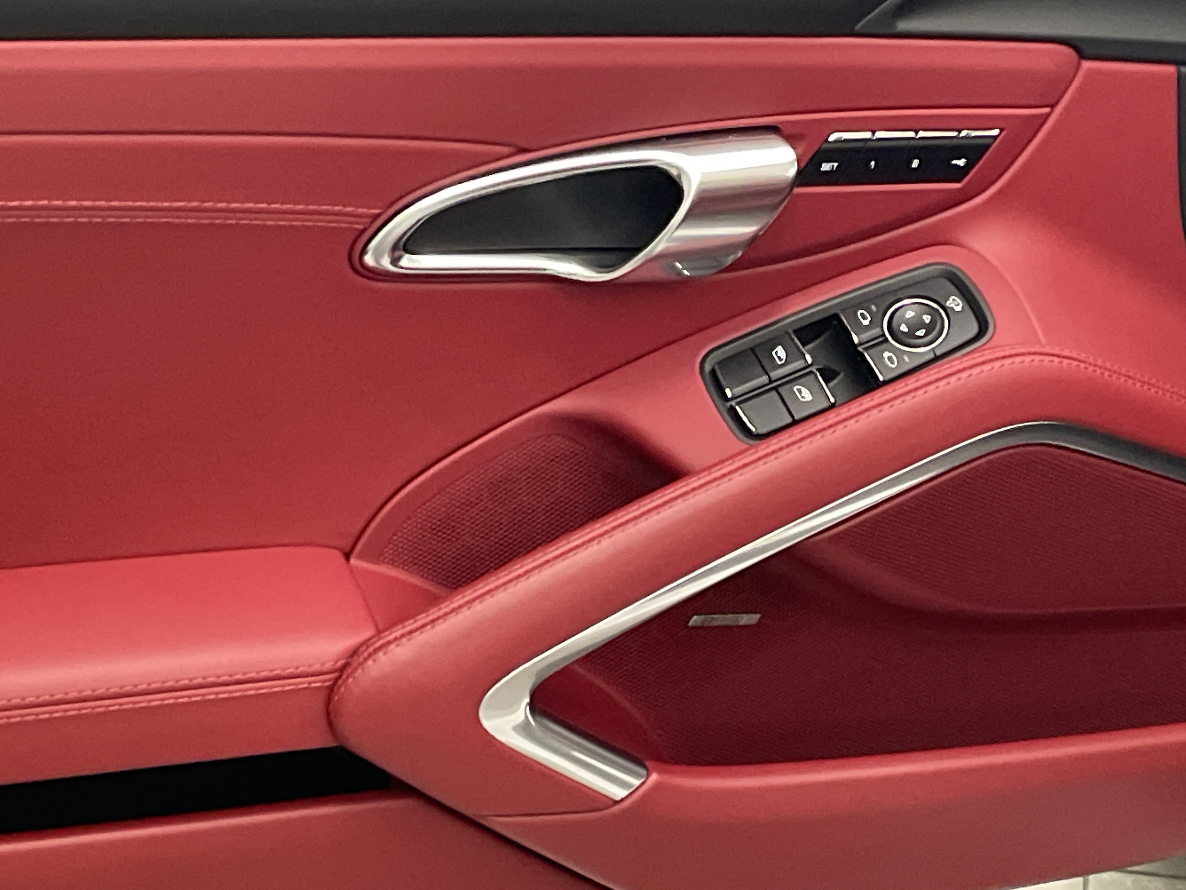 Used 2019 Porsche 911 Targa 4S image 24