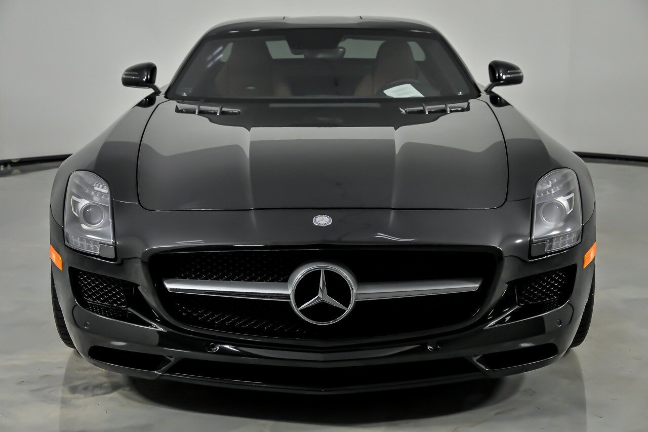 Used 2012 Mercedes-Benz SLS AMG Coupe image 6