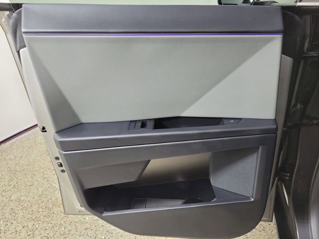 Used 2024 Tesla Cybertruck AWD Crew Cab image 14
