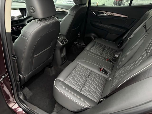 Used 2022 Buick Envision Avenir w/ Technology Package II image 22