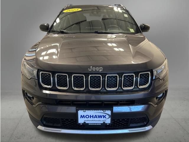 Used 2023 Jeep Compass Limited w/ Sun and Sound Group AWD/4WD image 9