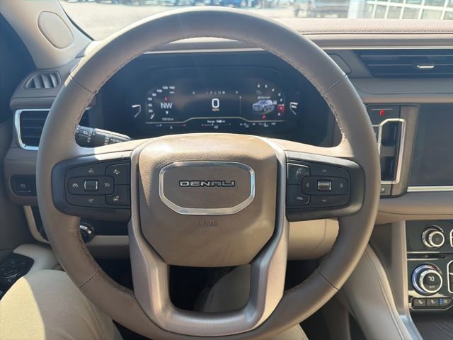 Used 2024 GMC Yukon Denali AWD/4WD image 14