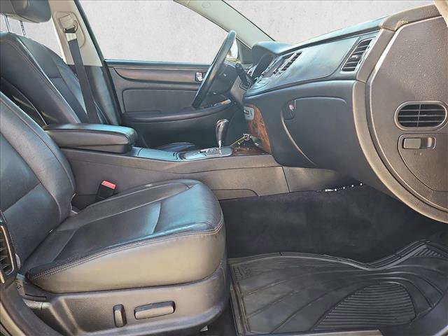 Used 2011 Hyundai Genesis 3.8 w/ Premium Navigation Pkg 3 image 21