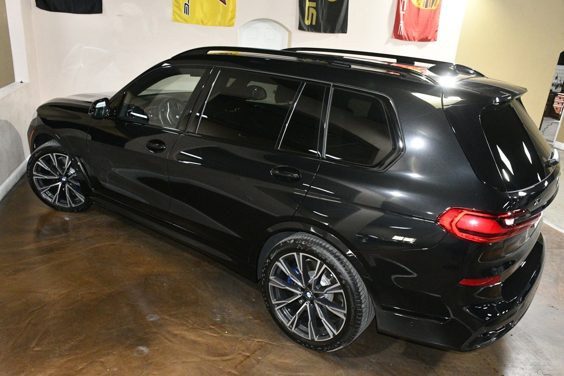 Used 2022 BMW X7 M50i w/ Luxury Seating Package image 80