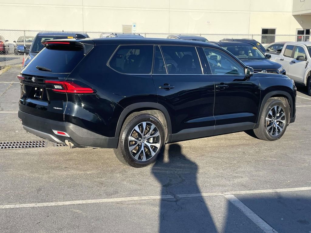 Used 2024 Toyota Grand Highlander AWD Hybrid image 10