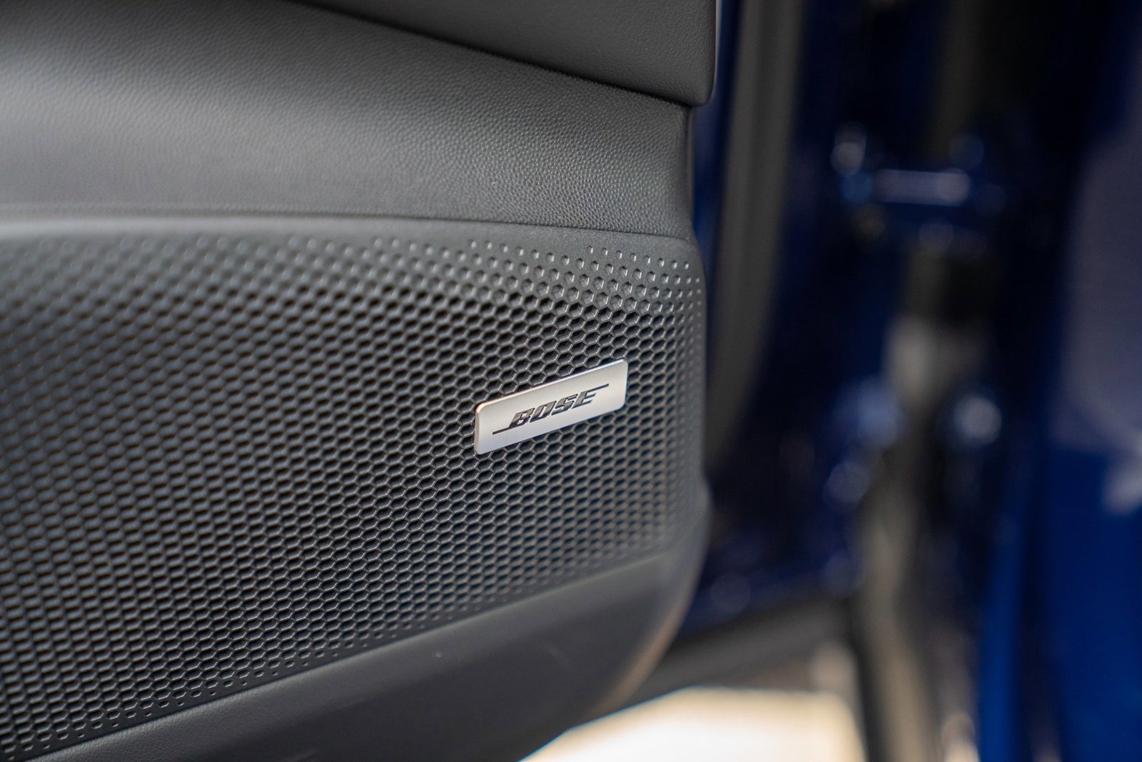 New 2025 Porsche Macan 4S Electric image 11