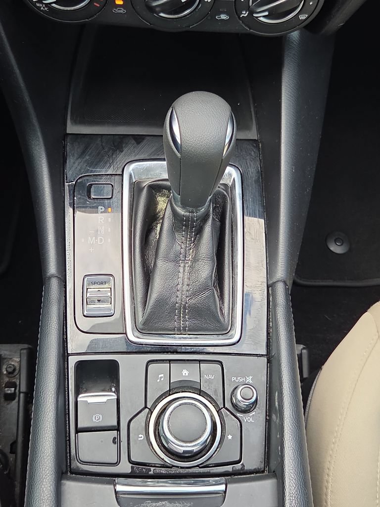 Used 2018 MAZDA MAZDA3 Sport w/ Preferred Equipment Package FWD image 37