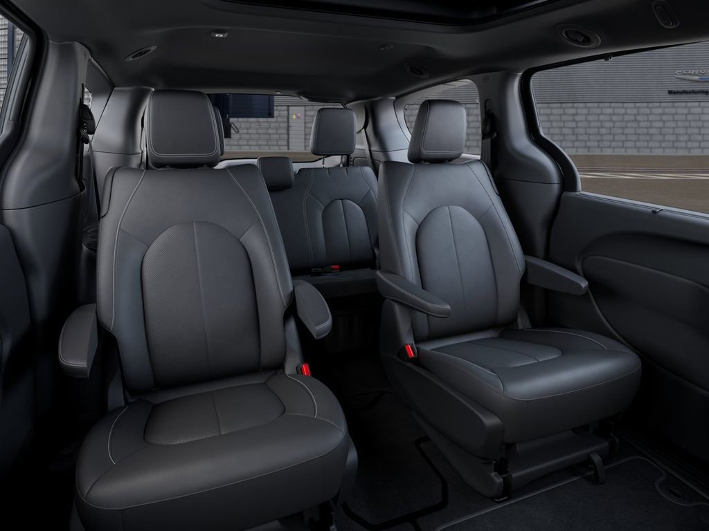 New 2026 Chrysler Pacifica Select image 16