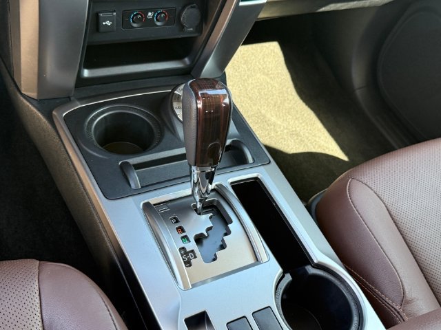 Used 2024 Toyota 4Runner Limited AWD/4WD image 18