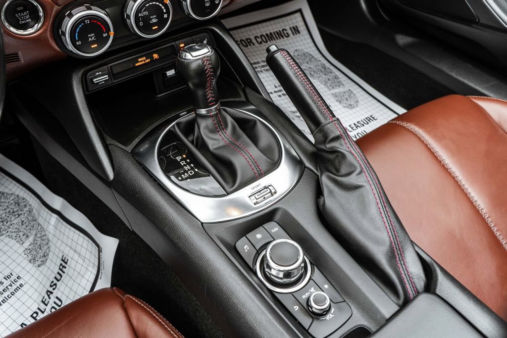 Used 2019 MAZDA MX-5 Miata RF Grand Touring image 22