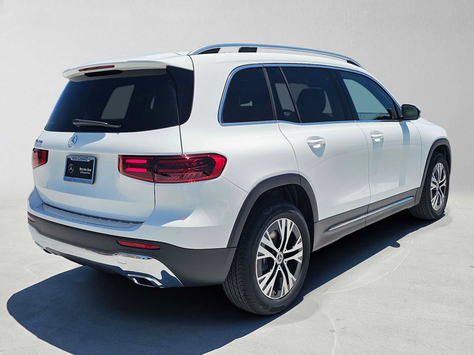 New 2026 Mercedes-Benz GLB 250 image 3