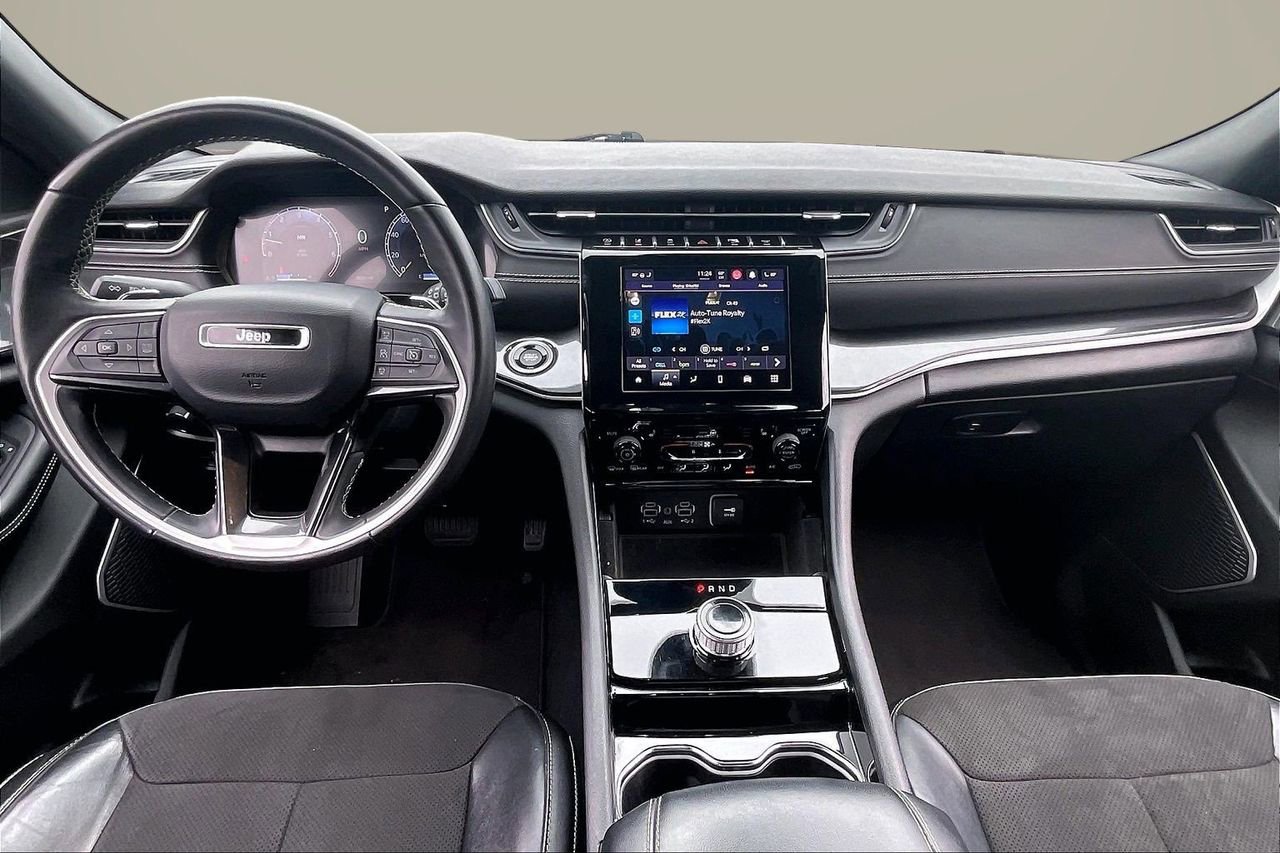 Certified 2022 Jeep Grand Cherokee L Laredo image 15