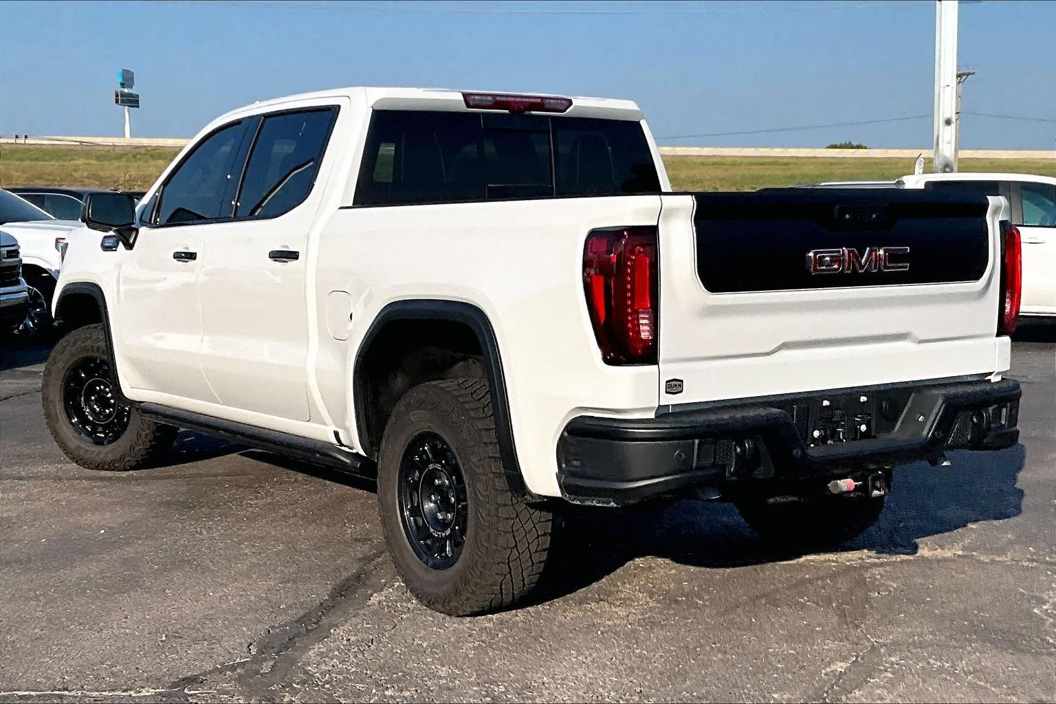 Used 2026 GMC Sierra 1500 AT4X w/ AT4X AEV Edition AWD/4WD image 12