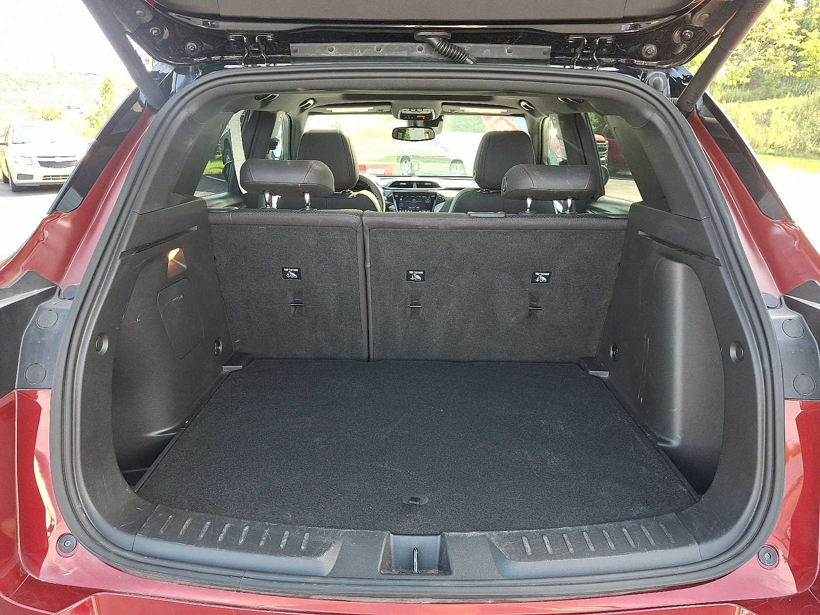 Used 2021 Chevrolet TrailBlazer RS w/ Sun and Liftgate Package AWD/4WD image 28