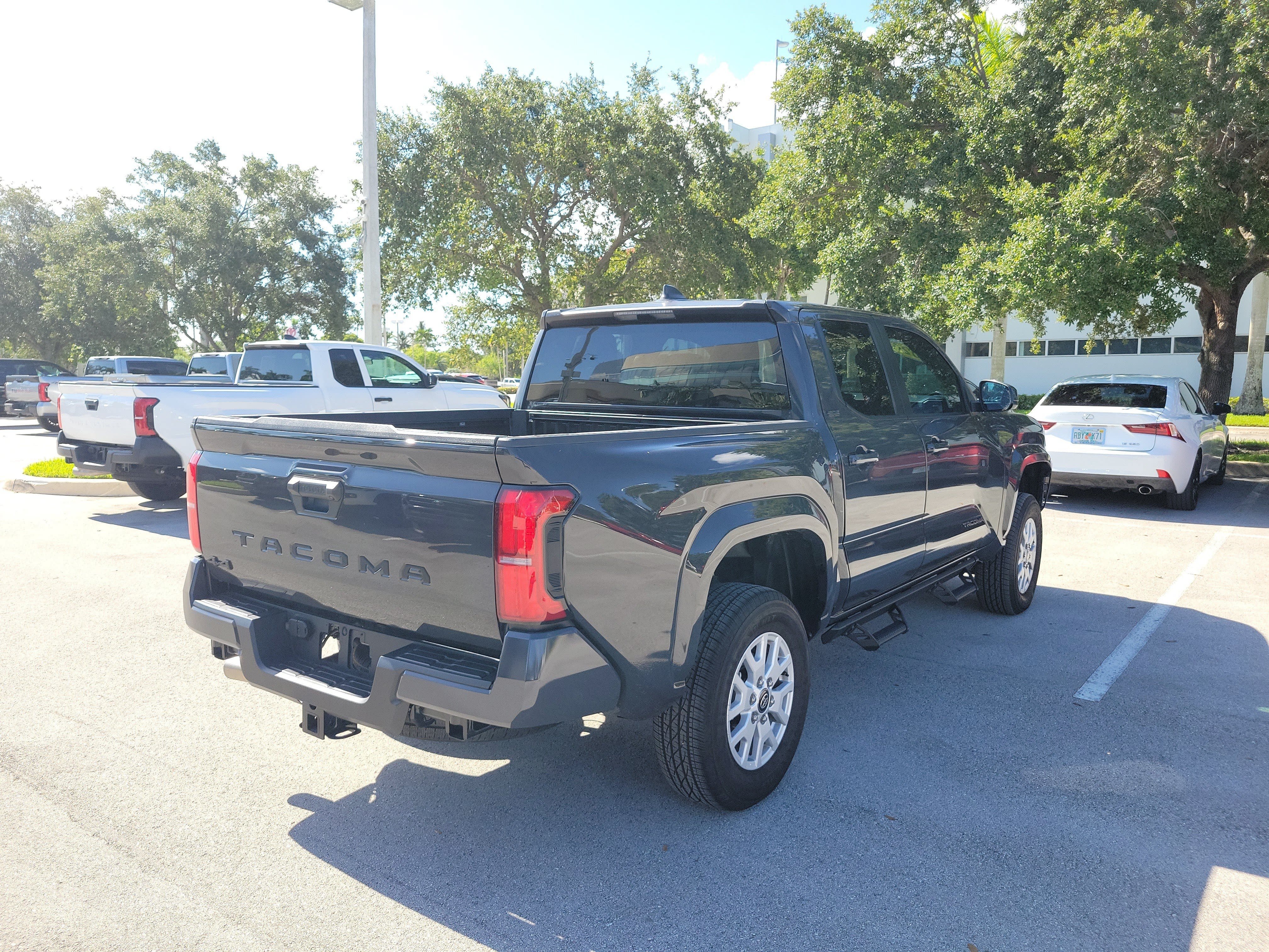 Certified 2026 Toyota Tacoma SR5 AWD/4WD image 7