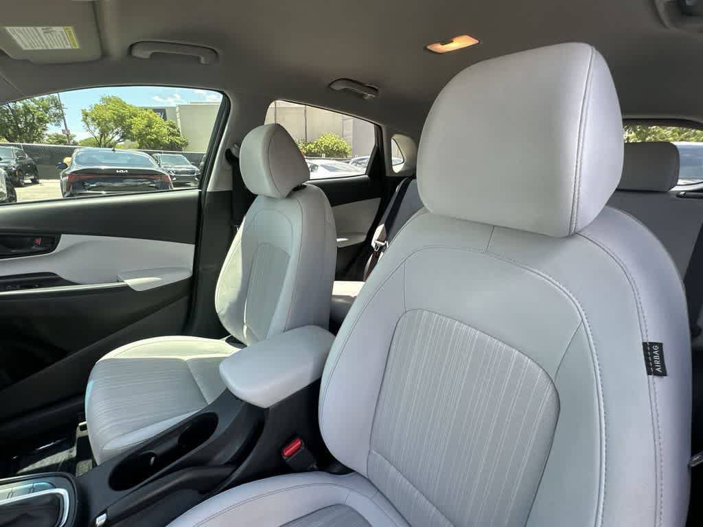 Used 2023 Hyundai Kona SEL FWD image 20