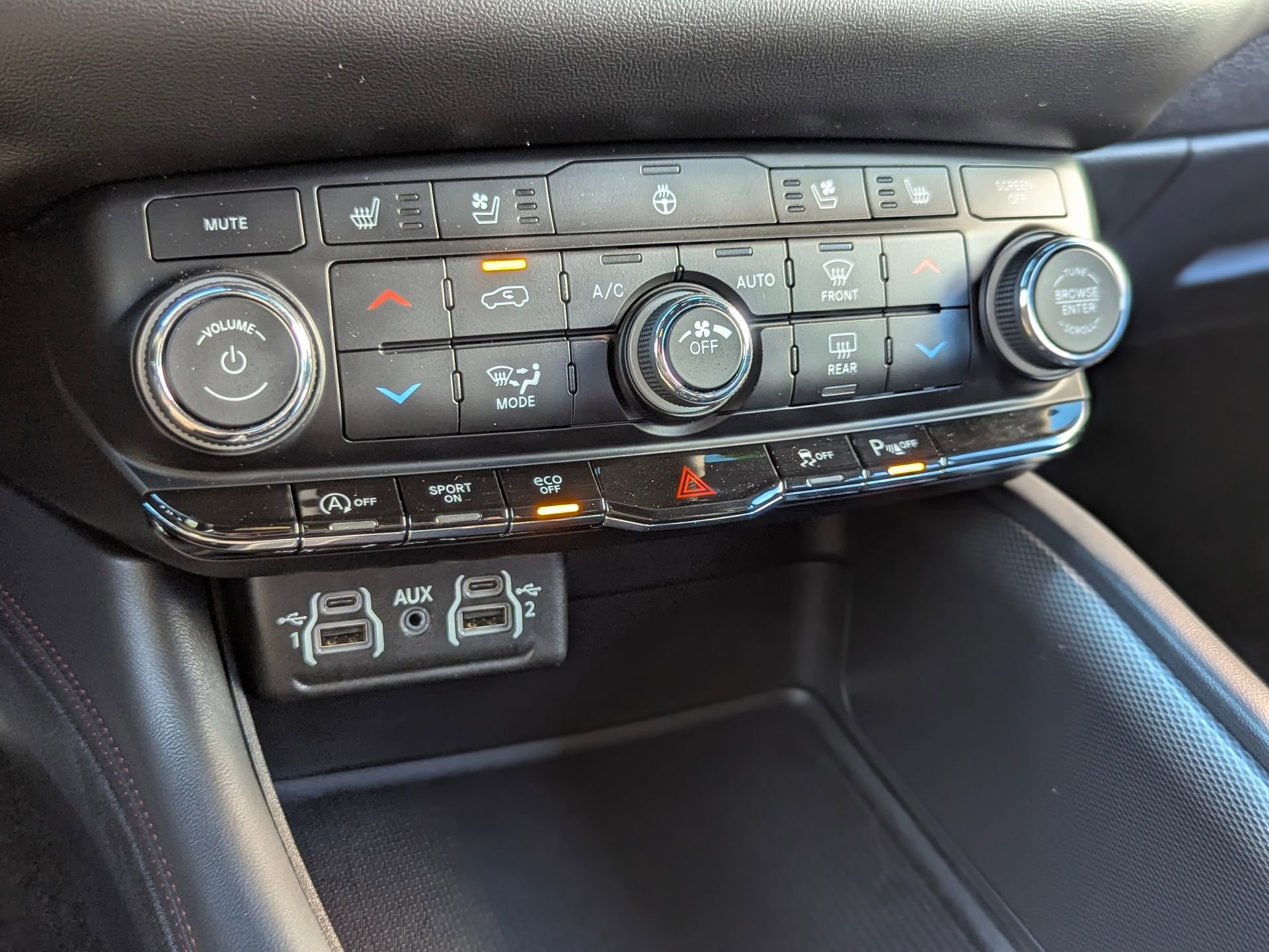 Used 2023 Dodge Durango GT RWD image 22