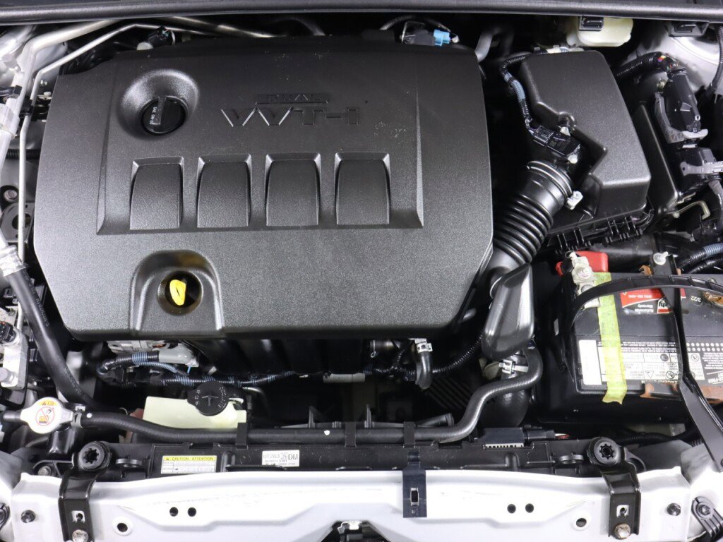 Used 2018 Toyota Corolla LE FWD image 37