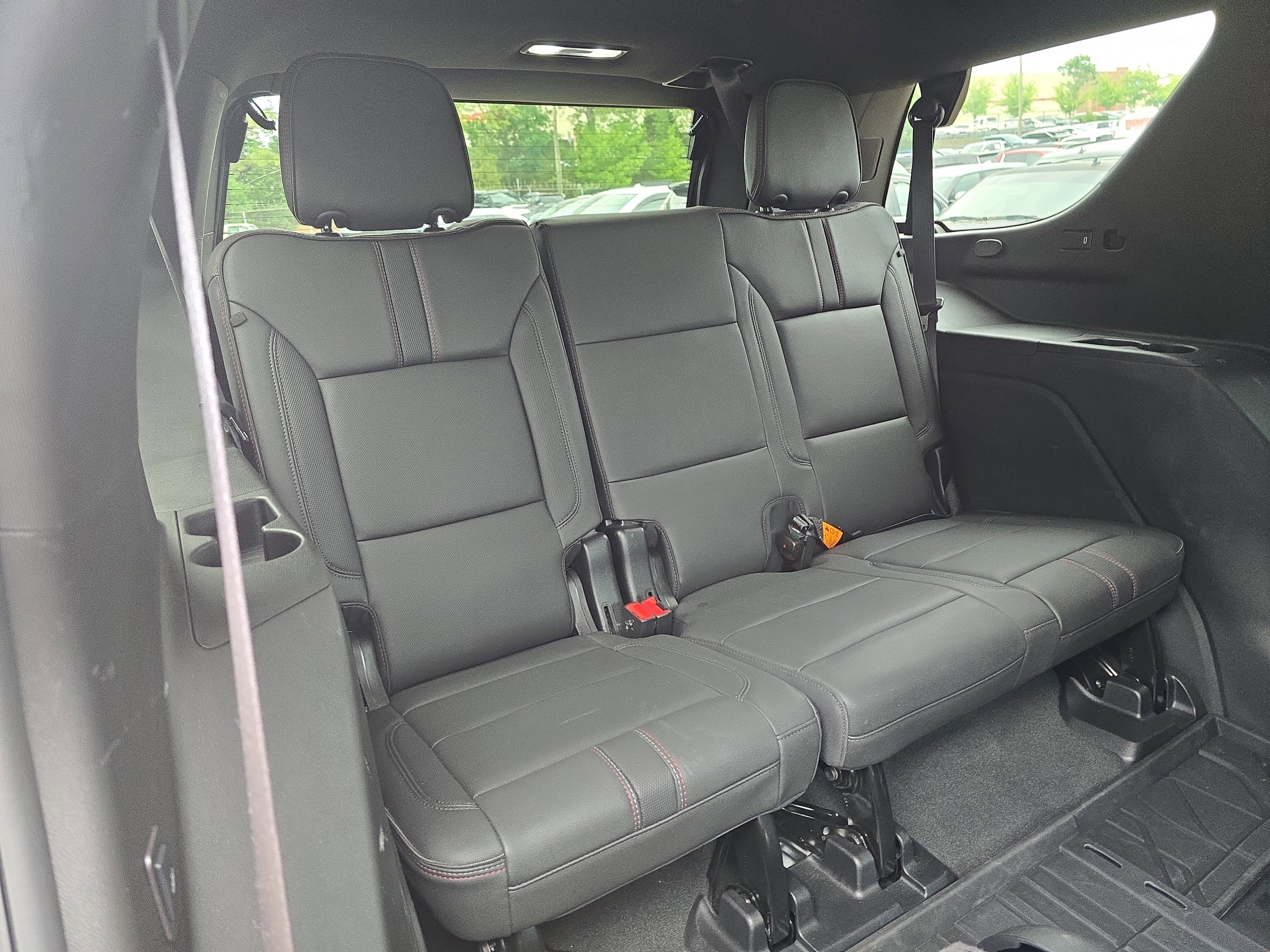 Used 2024 Chevrolet Tahoe RST w/ RST Performance Edition AWD/4WD image 12