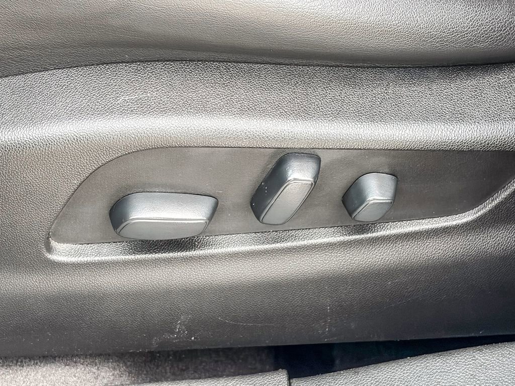 Used 2020 Cadillac XT4 Premium Luxury FWD image 46