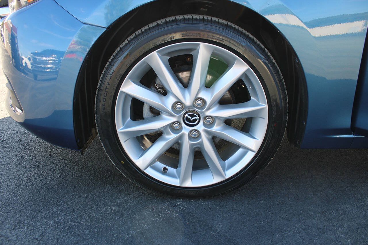 Used 2017 MAZDA MAZDA3 Touring FWD image 13