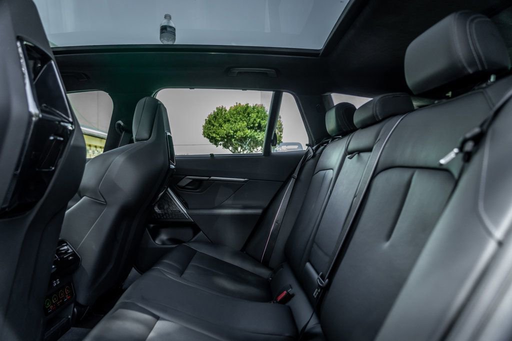 Used 2025 BMW M5 Touring image 20
