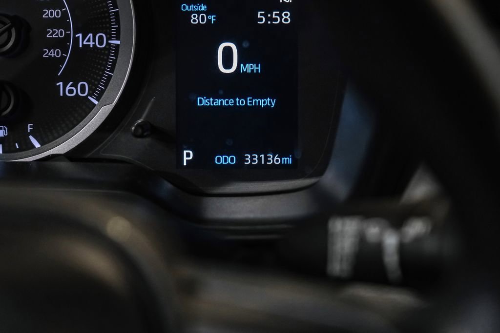 Used 2022 Toyota Corolla LE FWD image 19