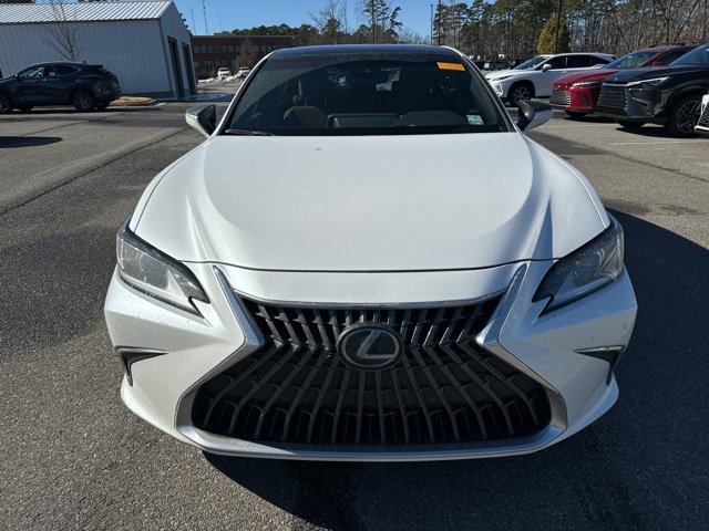 Used 2025 Lexus ES 350 w/ Premium Package image 3