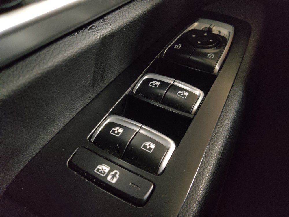 Used 2021 Kia Telluride LX FWD image 27