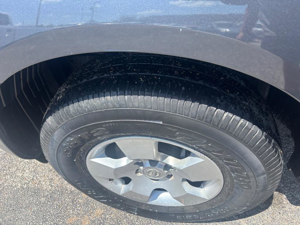 Used 2012 Nissan Pathfinder S image 25