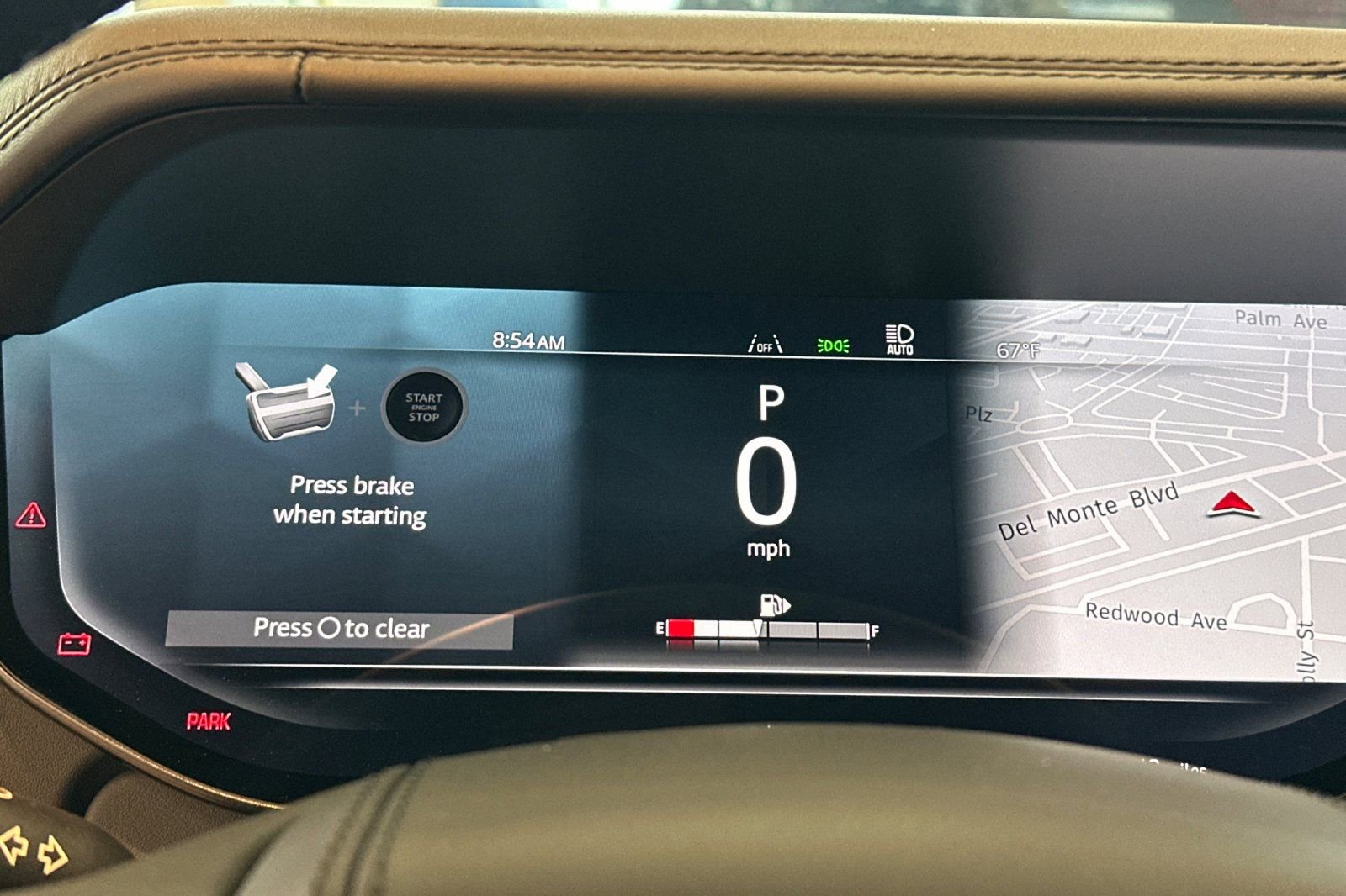 Used 2025 Land Rover Range Rover SV image 29