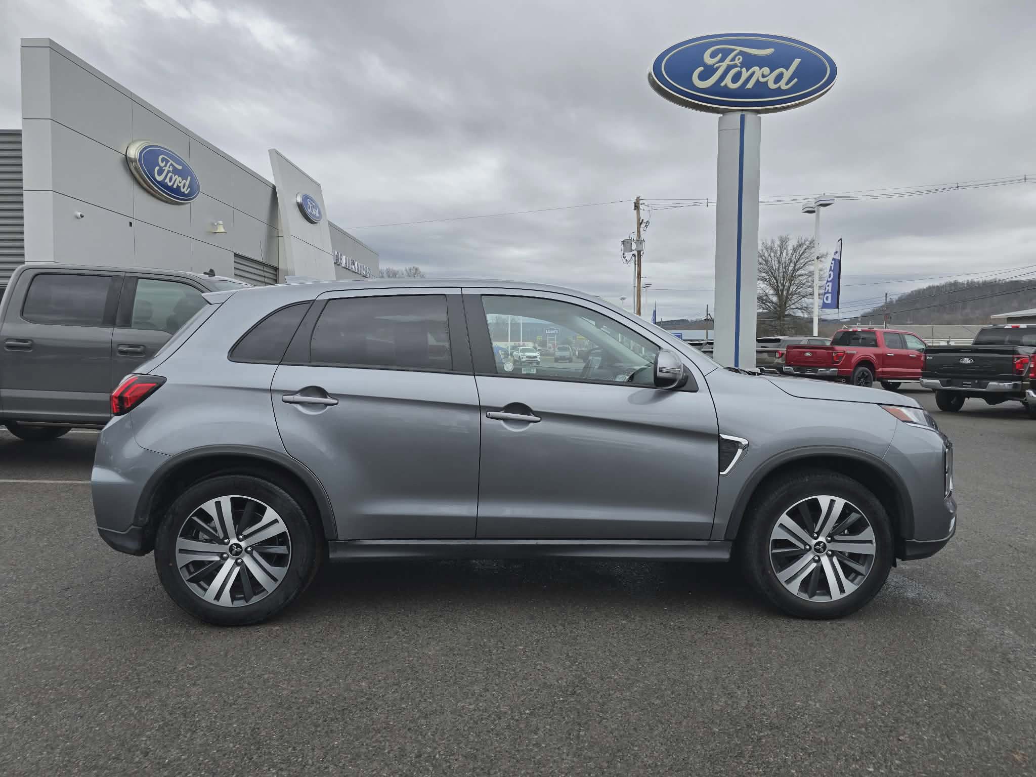 Used 2025 Mitsubishi Outlander Sport SE video 2