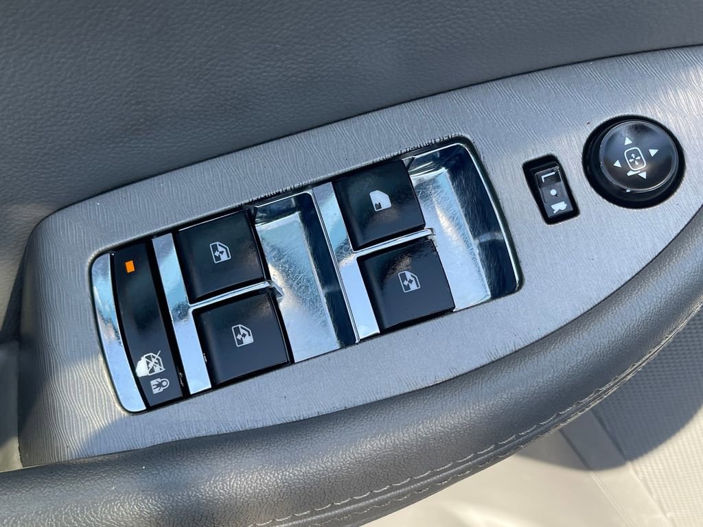 Used 2017 Chevrolet Impala LS image 14