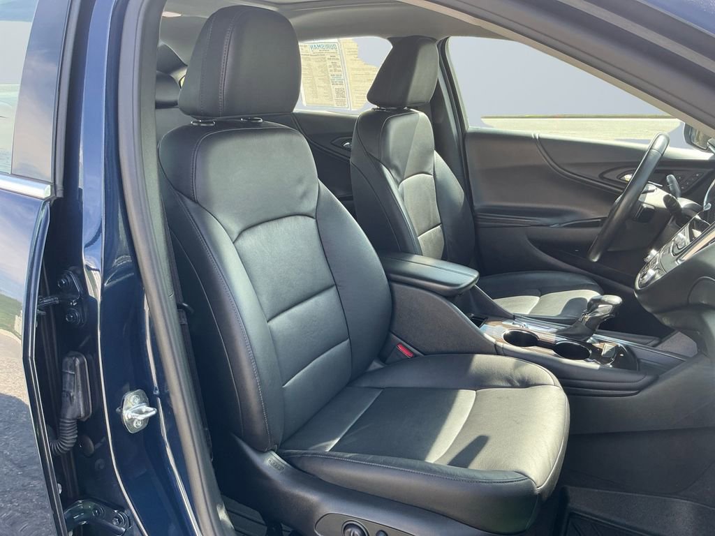 Used 2022 Chevrolet Malibu Premier image 16