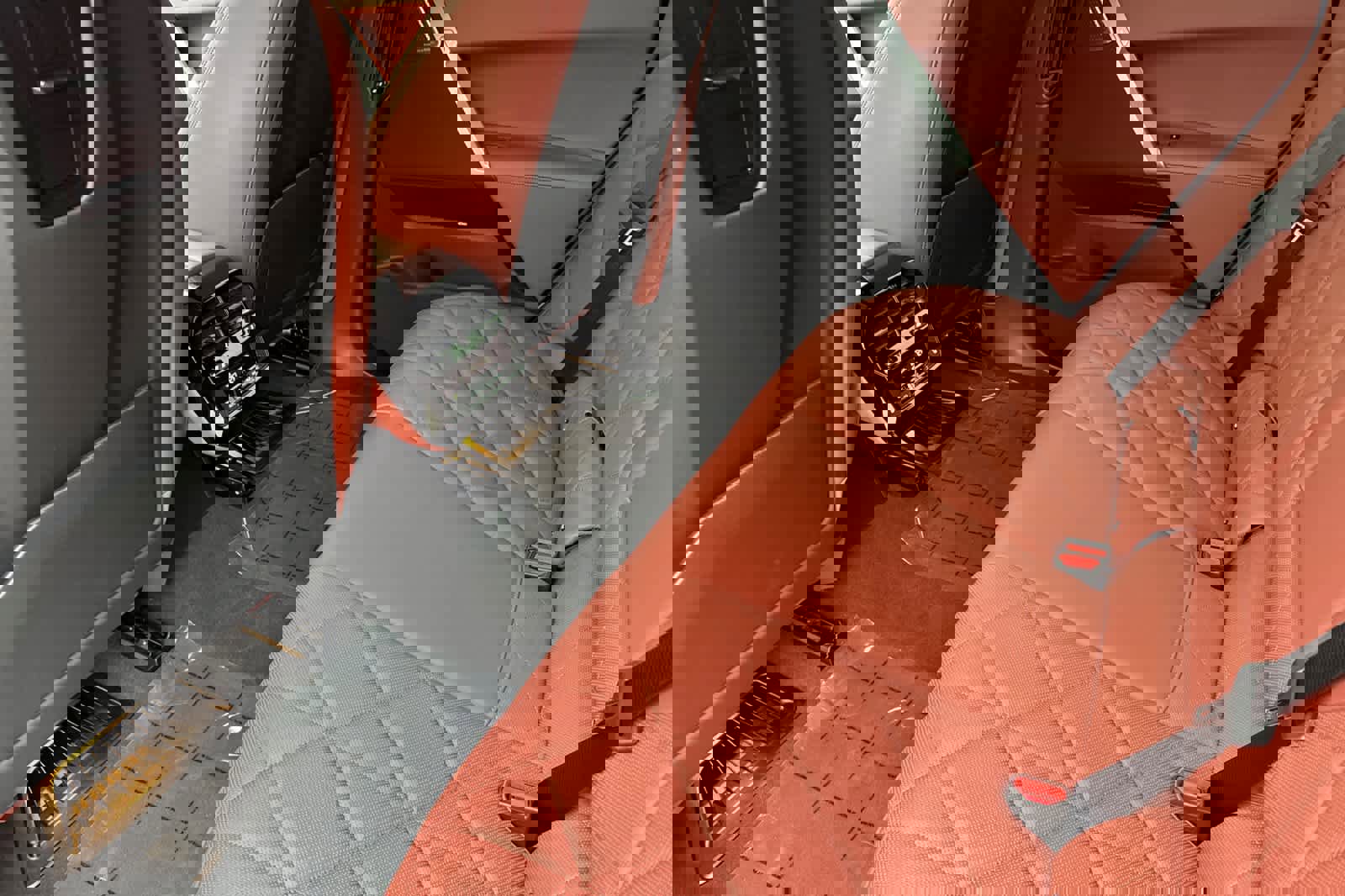 Used 2025 BMW iX M60 image 4