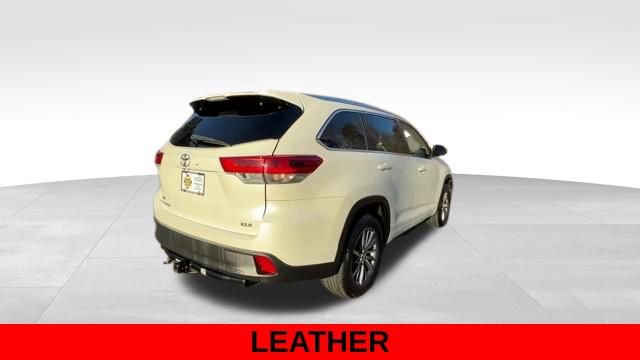 Used 2017 Toyota Highlander XLE image 9