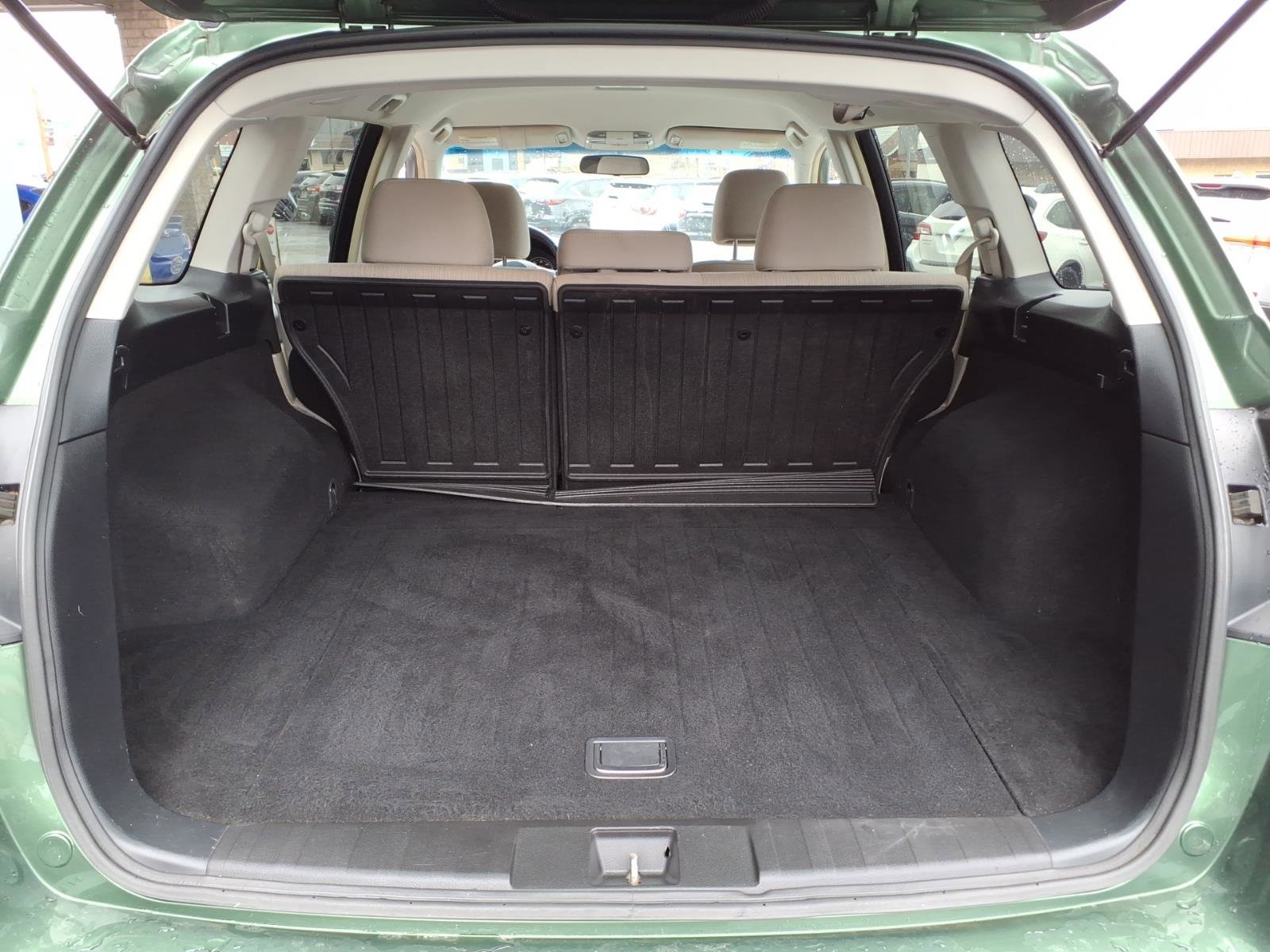 Used 2014 Subaru Outback 2.5i Premium AWD/4WD image 10