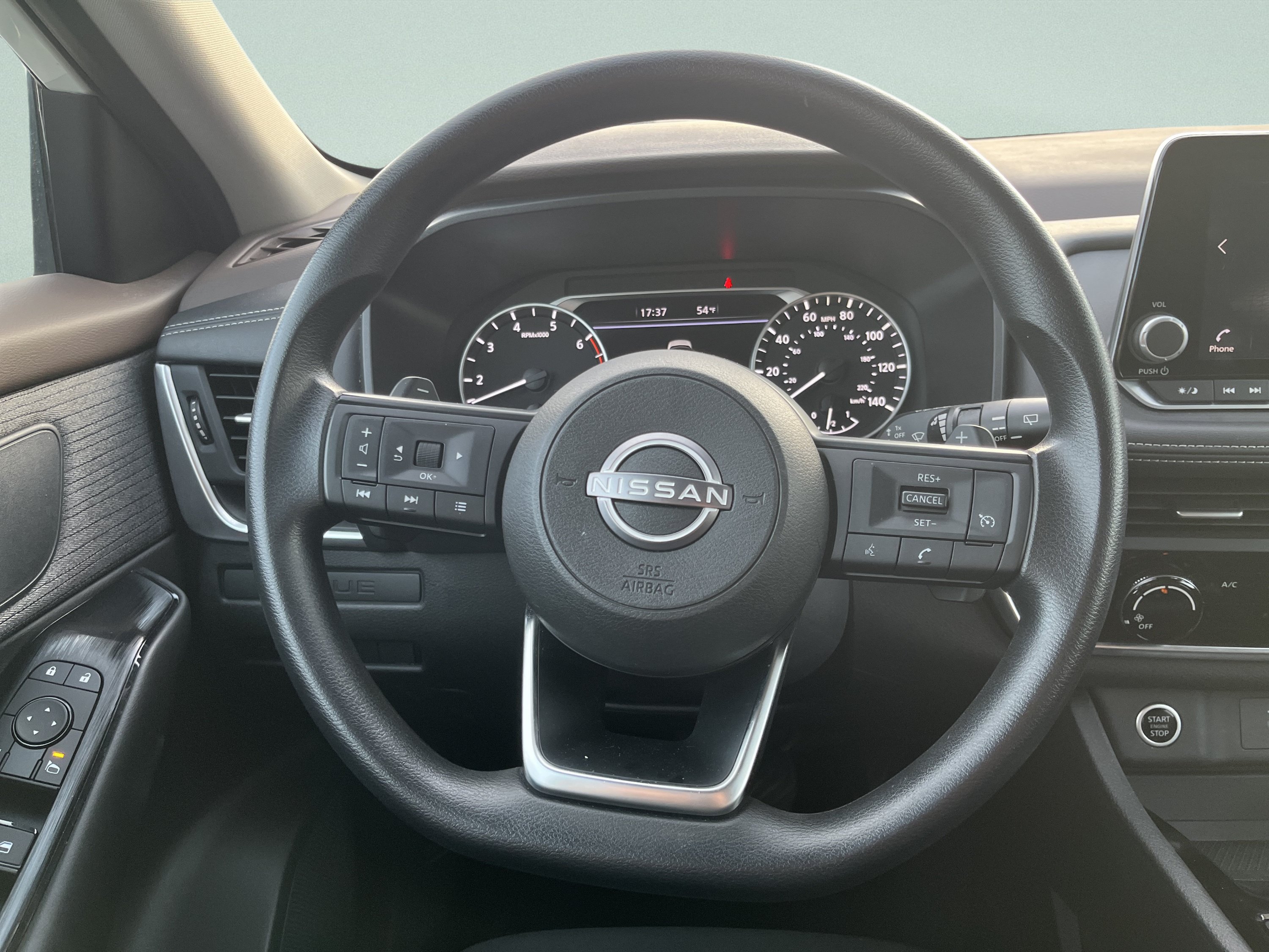 Used 2023 Nissan Rogue S AWD/4WD image 24