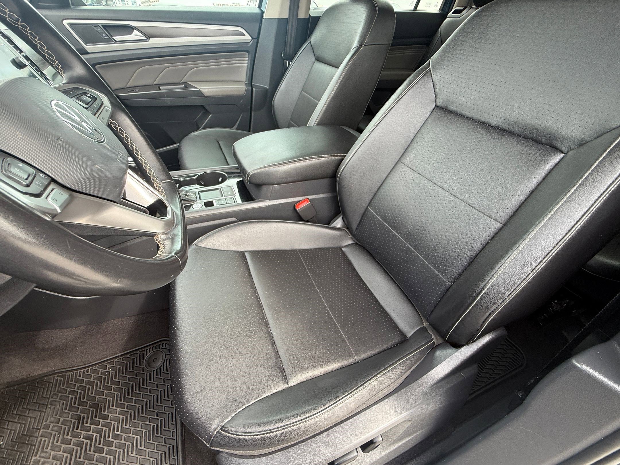 Used 2023 Volkswagen Atlas SE w/ Black Wheel Package FWD image 22