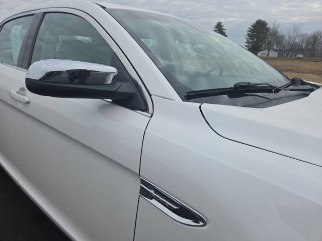 Used 2012 Ford Taurus Limited image 5