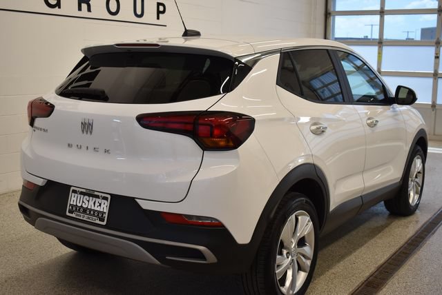 Used 2025 Buick Encore GX Preferred AWD/4WD image 4