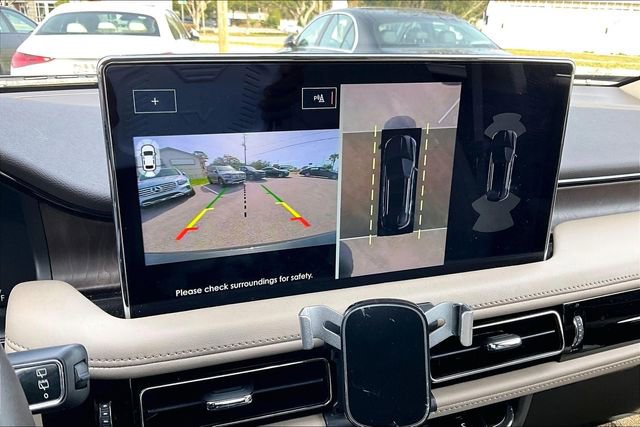 Used 2023 Lincoln Nautilus Reserve w/ Equipment Group 201A image 13